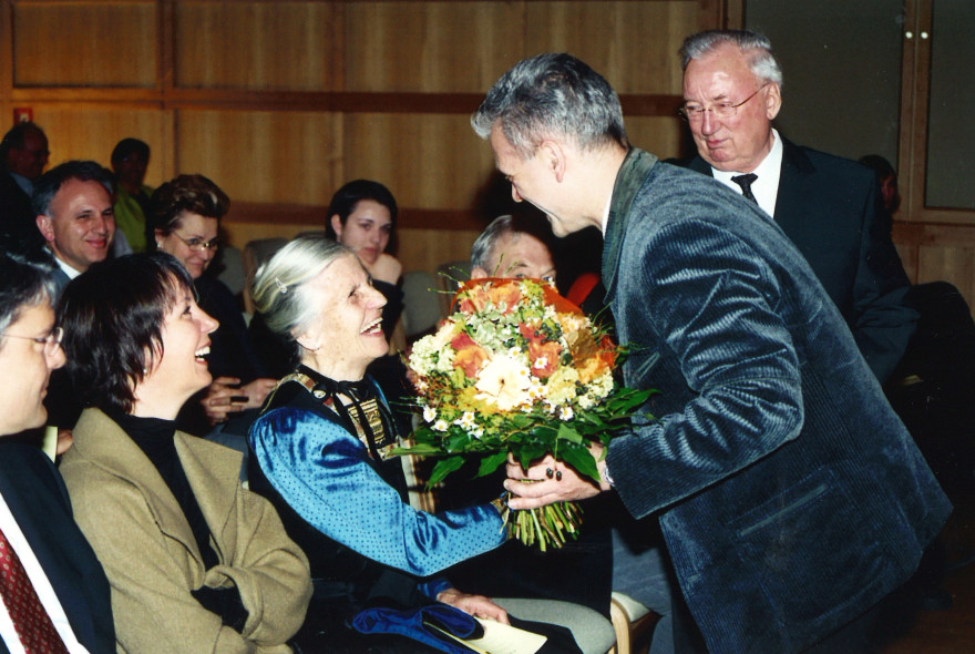 Ehrung Obmann Leo Weidinger 2004