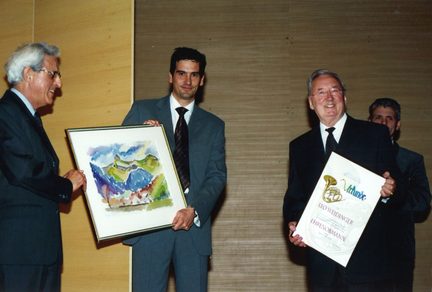 Ehrung Obmann Leo Weidinger 2004