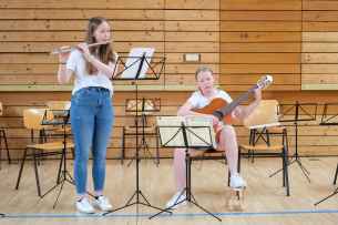 Buntes Gitarfrentreffen