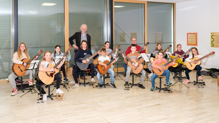 Buntes Gitarfrentreffen