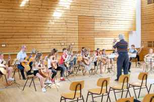 Buntes Gitarfrentreffen