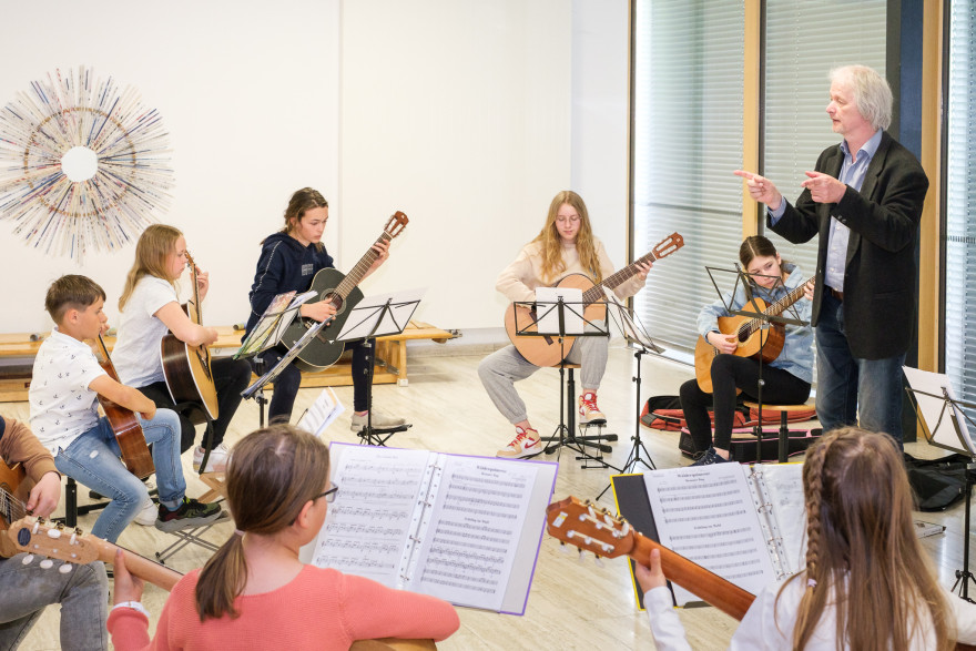 Buntes Gitarfrentreffen