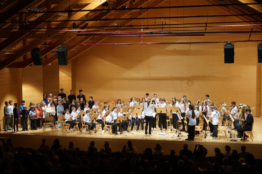 Weihnachtskonzert Jungmusikkonzert Mittelwald 2025
