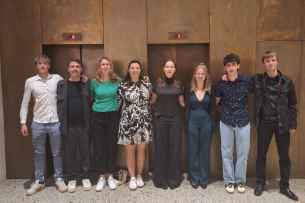 Urkunden&uuml;bergabe Goldsch&uuml;ler 2025