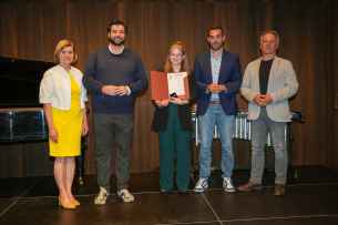 Urkunden&uuml;bergabe Goldsch&uuml;ler 2025