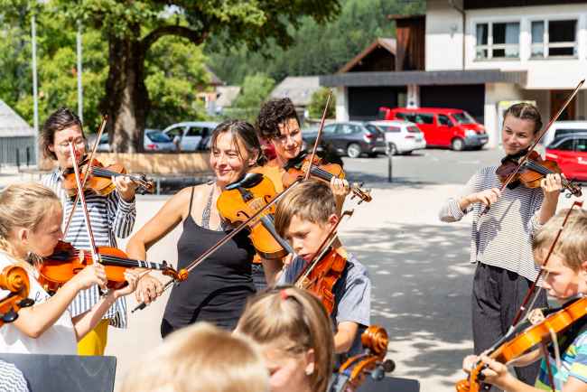 1. Bregenzerwälder Fiddle School